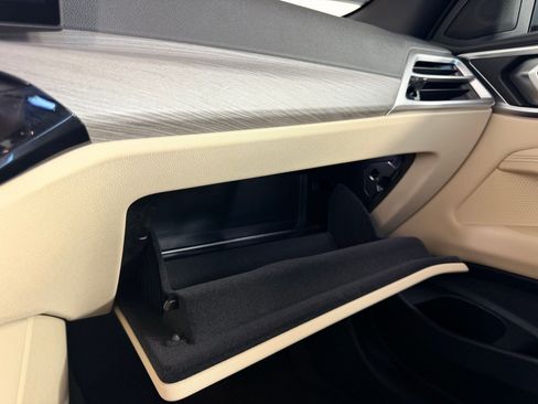 Certified 2025 BMW 430i Convertible RWD image 24