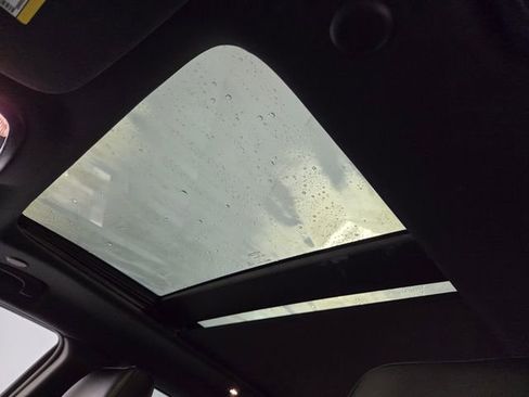 Used 2021 Jeep Grand Cherokee Limited w/ Luxury Group II image 17