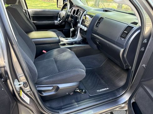 Used 2013 Toyota Tundra 4x4 CrewMax w/ TRD Off-Road Pkg image 18