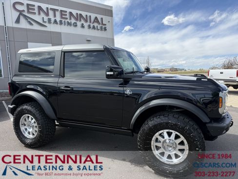 Used 2023 Ford Bronco Outer Banks w/ Sasquatch Package image 1