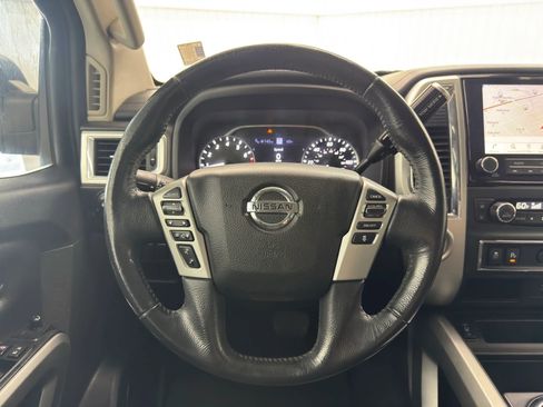 Used 2021 Nissan Titan SV w/ SV Convenience Package image 19