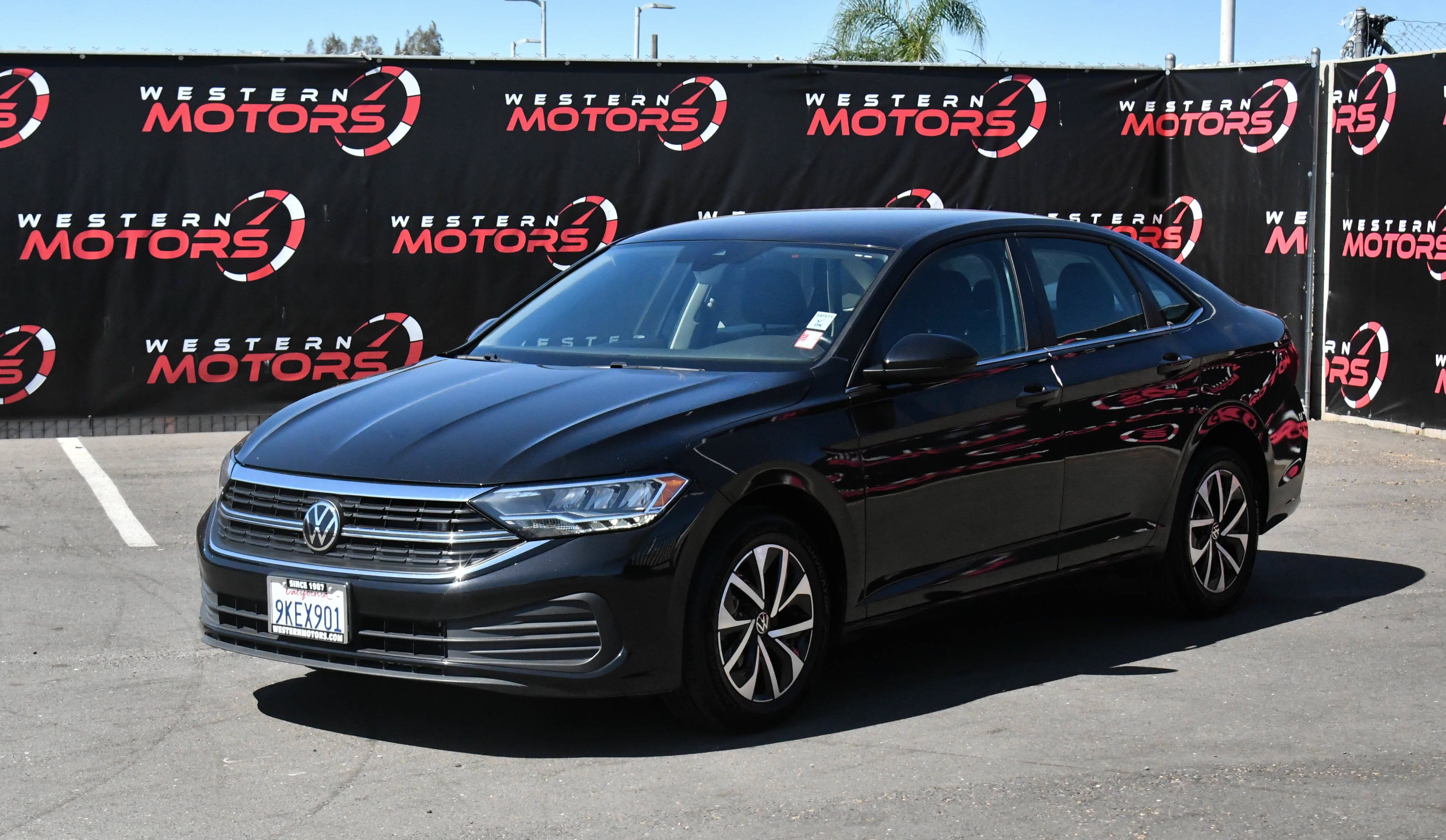 Used 2024 Volkswagen Jetta S FWD image 3