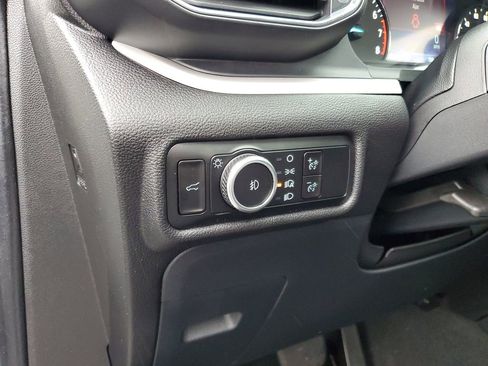 Used 2023 Ford Explorer XLT w/ Equipment Group 202A AWD/4WD image 14
