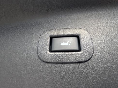 Used 2024 INFINITI QX80 Premium Select w/ Cargo Package image 16