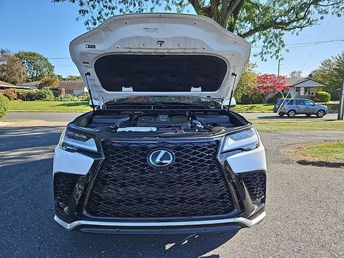Used 2022 Lexus LX 600 F Sport image 58