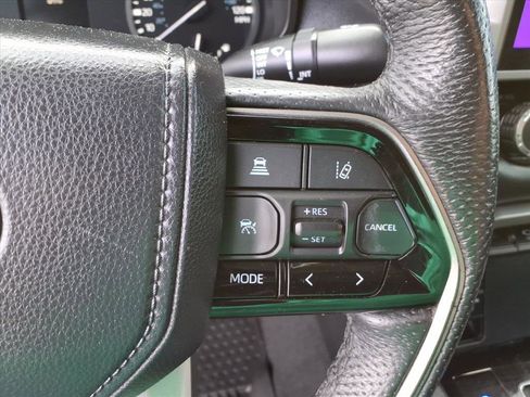 Used 2023 Toyota Tundra Limited AWD/4WD image 26