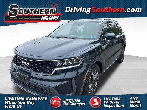 Used 2022 Kia Sorento S FWD image 1