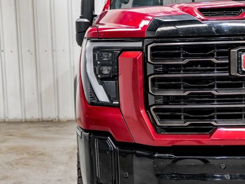 Used 2025 GMC Sierra 2500 AT4X AWD/4WD image 40