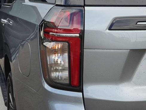 Used 2024 Chevrolet Tahoe Z71 w/ Luxury Package AWD/4WD image 37