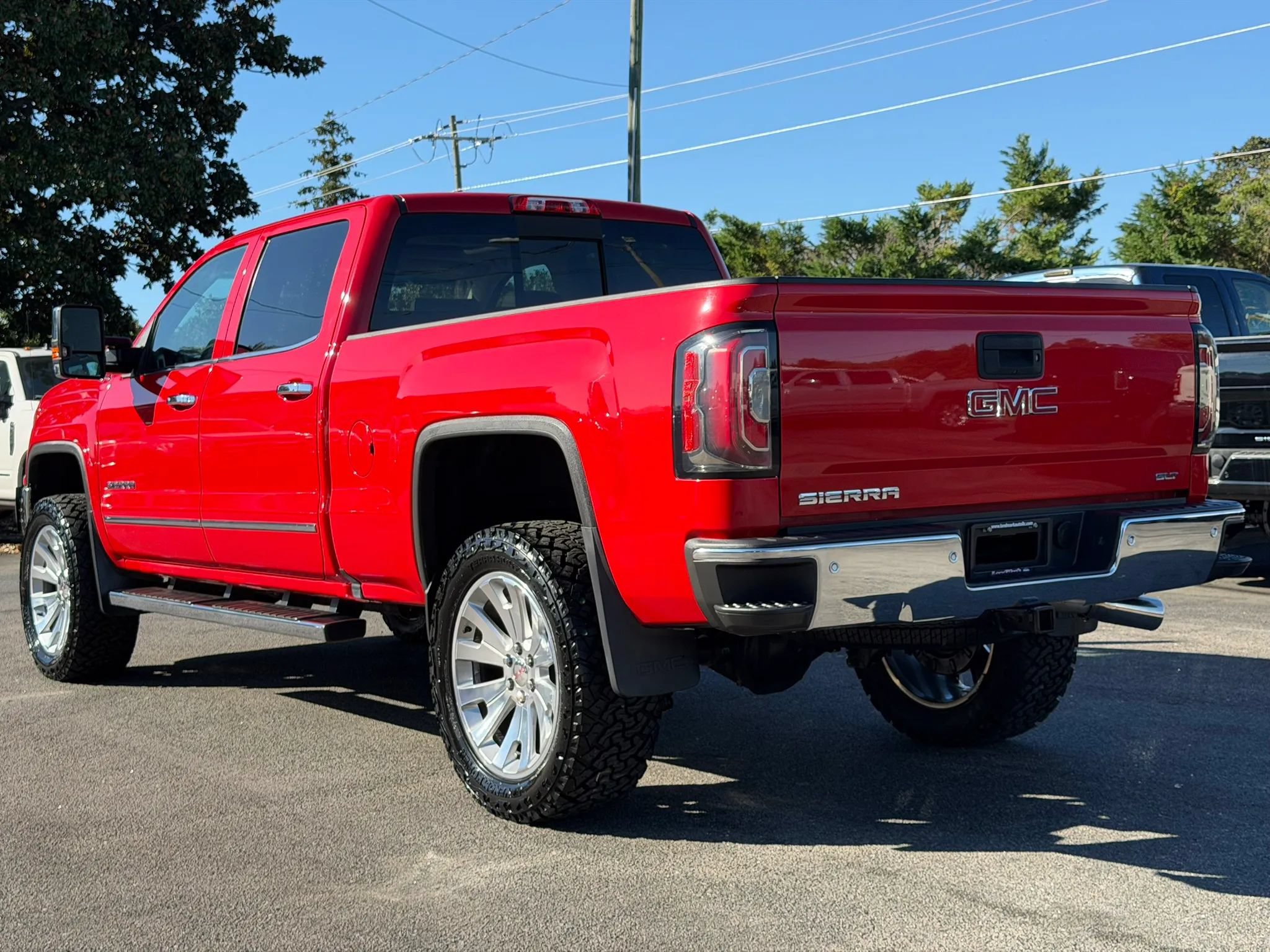 Used 2016 GMC Sierra 1500 SLT w/ SLT Premium Package AWD/4WD image 7