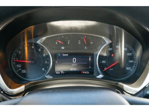 Used 2019 Chevrolet Equinox LT FWD image 8