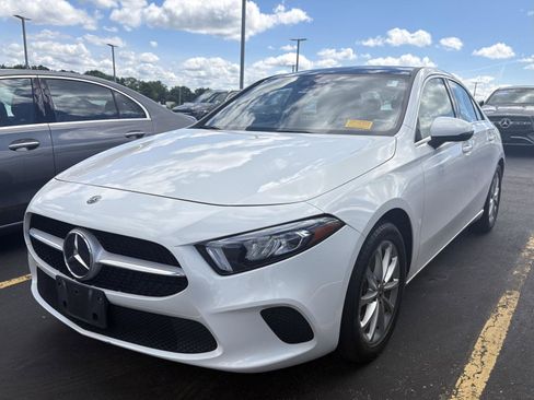 Used 2019 Mercedes-Benz A 220 4MATIC image 3