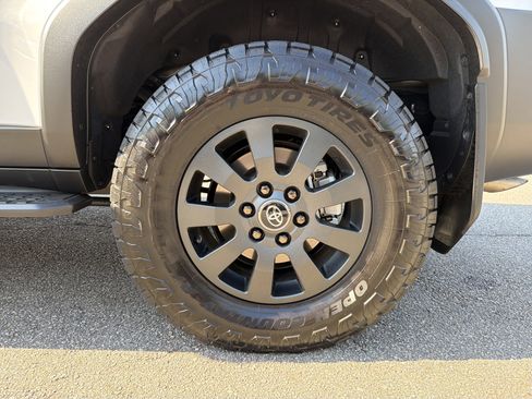 Certified 2025 Toyota Land Cruiser w/ Premium Package image 34