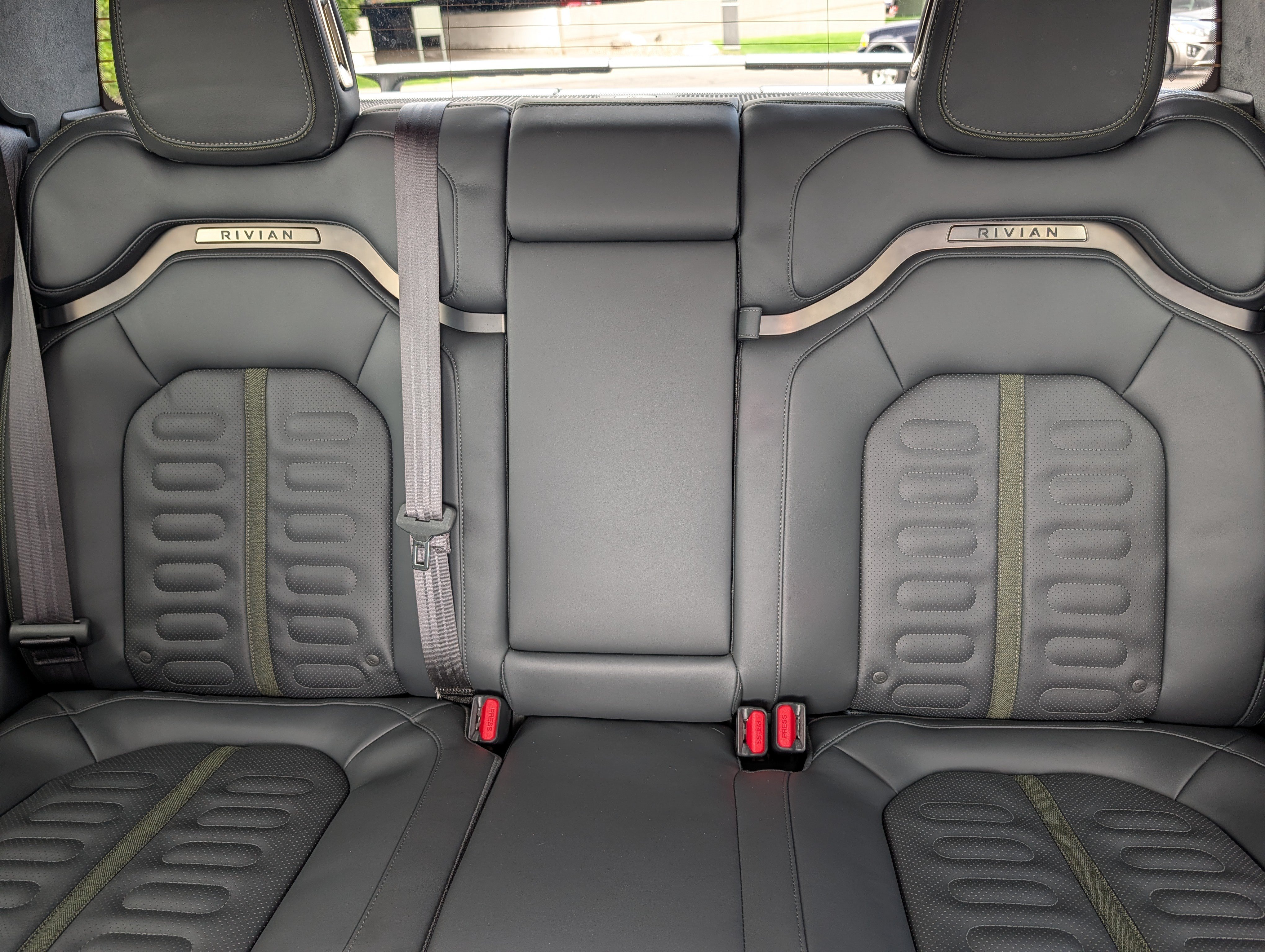 Used 2022 Rivian R1T Adventure AWD/4WD image 13