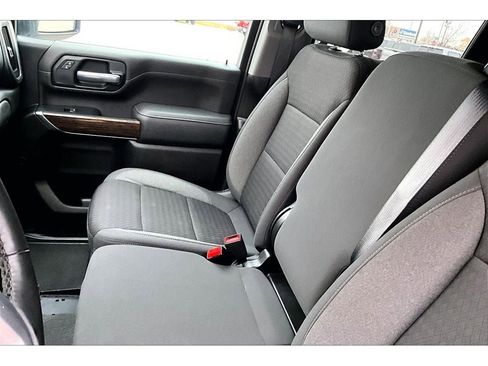 Used 2023 GMC Sierra 2500 SLE w/ SLE Value Package; image 14