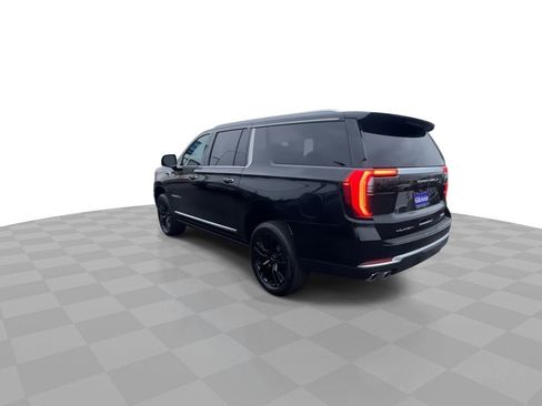 New 2026 GMC Yukon XL Denali w/ Sun & Power Step Package image 12