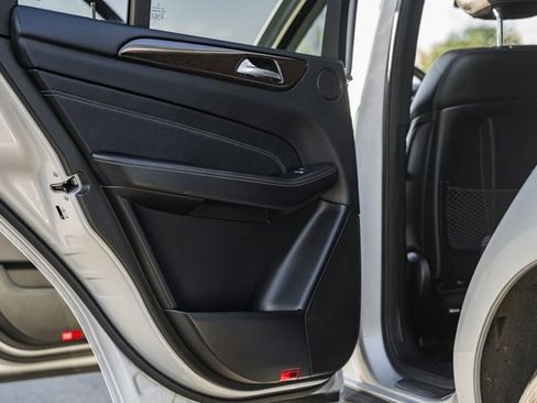 Used 2015 Mercedes-Benz ML 350 4MATIC image 35