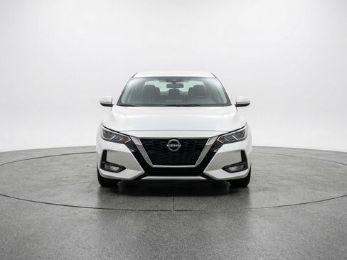 Used 2025 Nissan Sentra SV FWD image 2