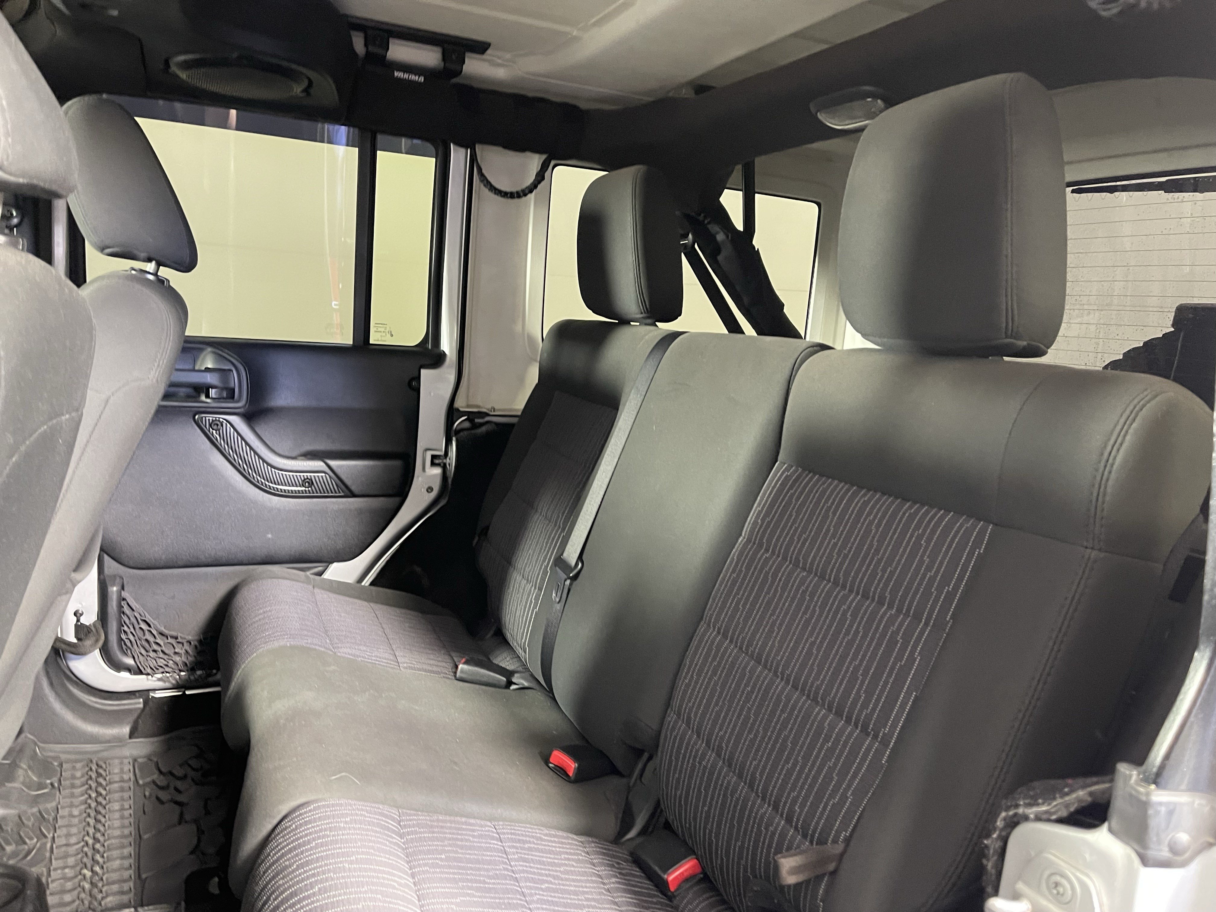 Used 2012 Jeep Wrangler Unlimited Sport AWD/4WD image 17