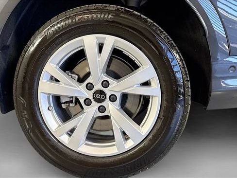 Used 2025 Audi Q5 Premium AWD/4WD image 28