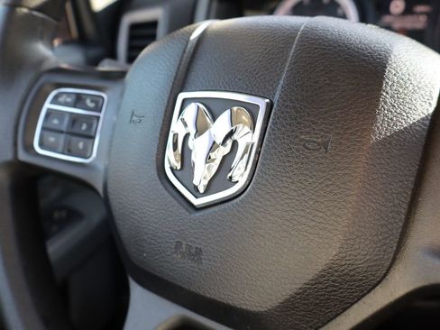 Used 2017 RAM 1500 Express image 26