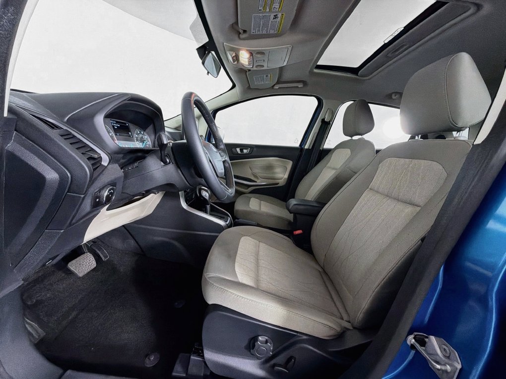 Used 2020 Ford EcoSport SE w/ SE Convenience Package FWD image 10
