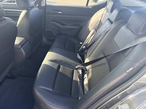 Used 2024 Nissan Altima 2.5 SR image 19