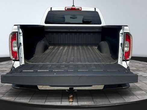 Used 2018 GMC Canyon SLE w/ Trailering Package RWD image 8