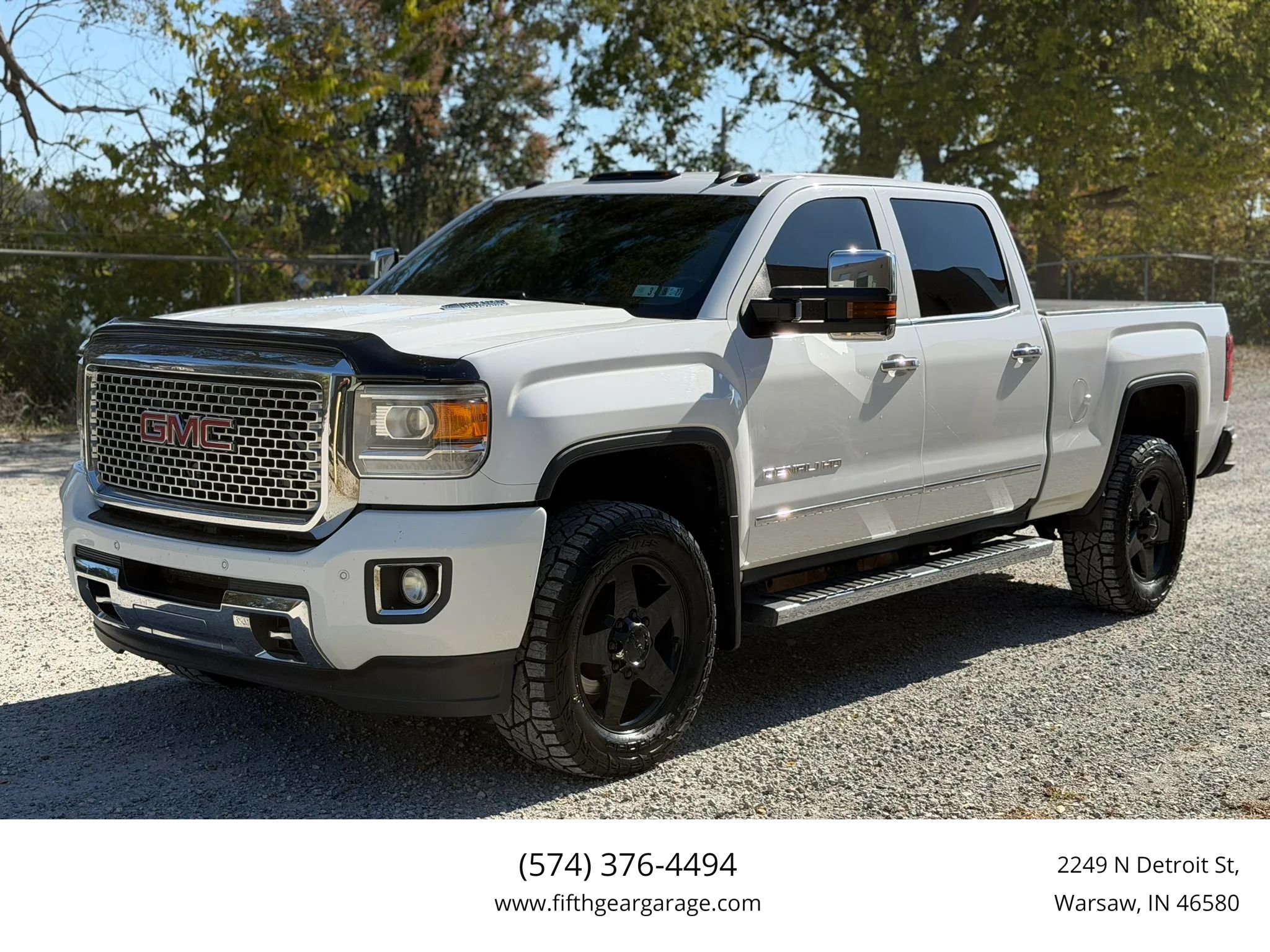 Used 2015 GMC Sierra 2500 Denali w/ Duramax Plus Package AWD/4WD image 1