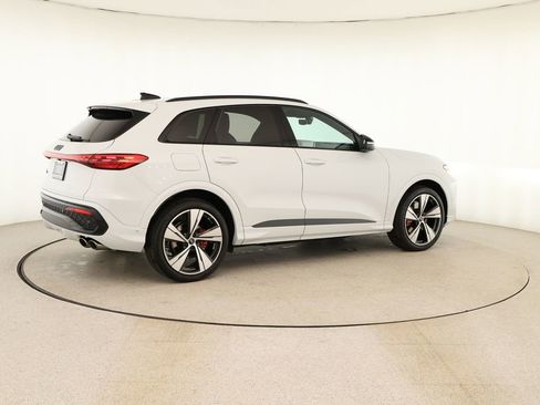 New 2025 Audi SQ5 Premium Plus image 7