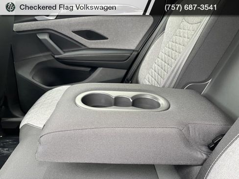 New 2025 Volkswagen Tiguan S image 45
