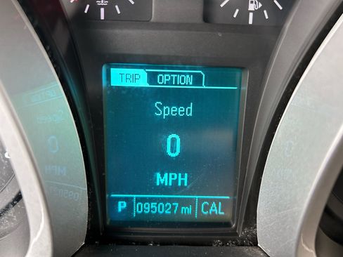 Used 2015 Chevrolet Equinox LS image 21