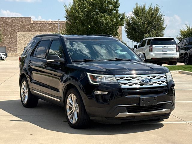 Used 2019 Ford Explorer XLT w/ Equipment Group 202A FWD image 4