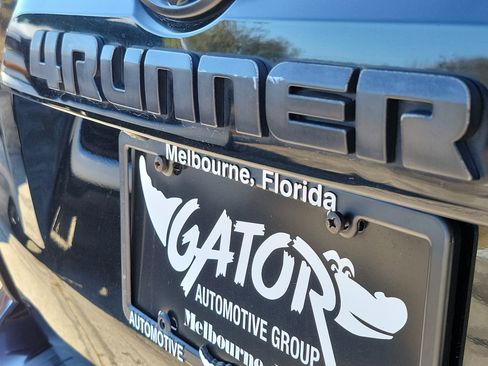 Used 2018 Toyota 4Runner SR5 image 6