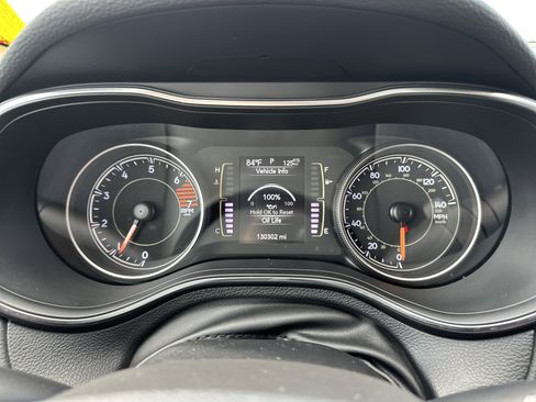 Used 2020 Jeep Cherokee Latitude image 20