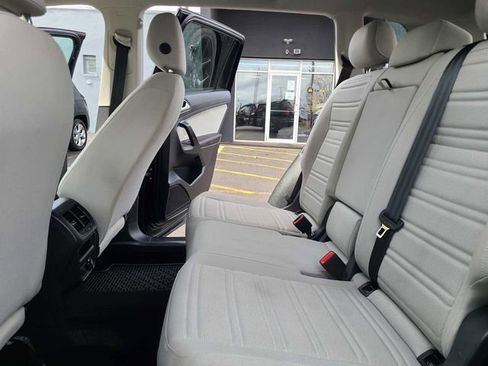 Used 2022 Volkswagen Tiguan S image 22