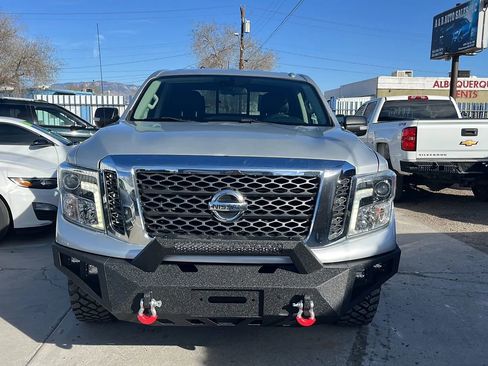 Used 2018 Nissan Titan PRO-4X image 2