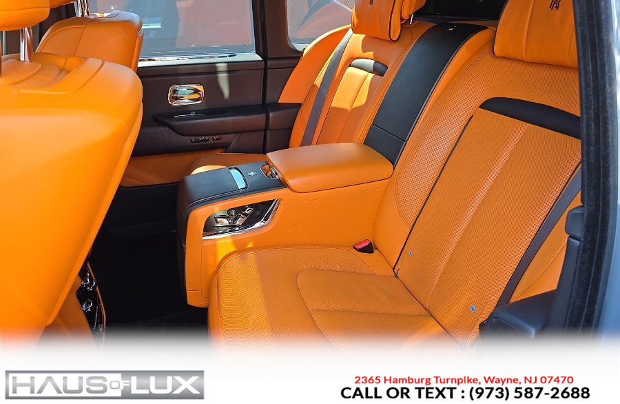 Used 2022 Rolls-Royce Cullinan AWD/4WD image 5