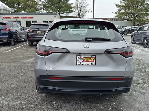 Used 2025 Honda HR-V LX image 7