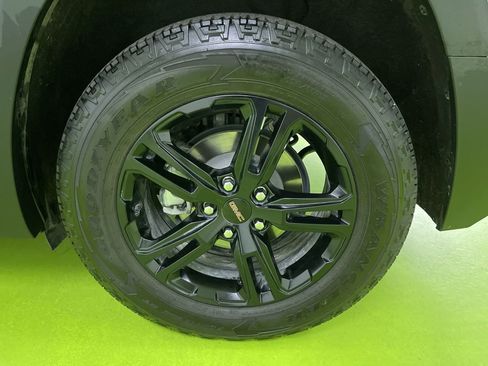 Used 2022 GMC Terrain AT4 w/ Infotainment Package II image 15