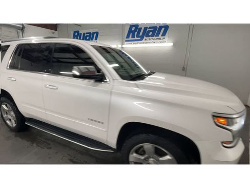 Used 2018 Chevrolet Tahoe Premier image 2
