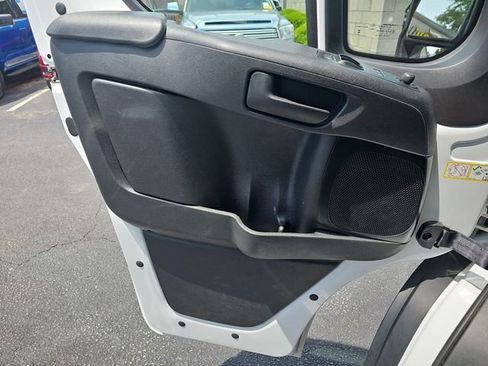 Used 2025 RAM ProMaster 2500 w/ Convenience Group FWD image 31
