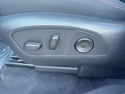 Used 2024 Chevrolet Traverse Z71 w/ LPO, Floor Liner Package image 14