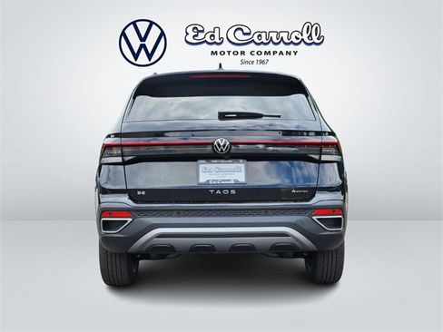 New 2025 Volkswagen Taos SE image 7