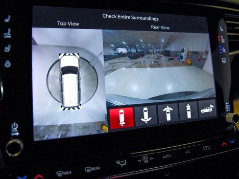 Used 2022 Jeep Grand Wagoneer Series II w/ Convenience Group III image 27