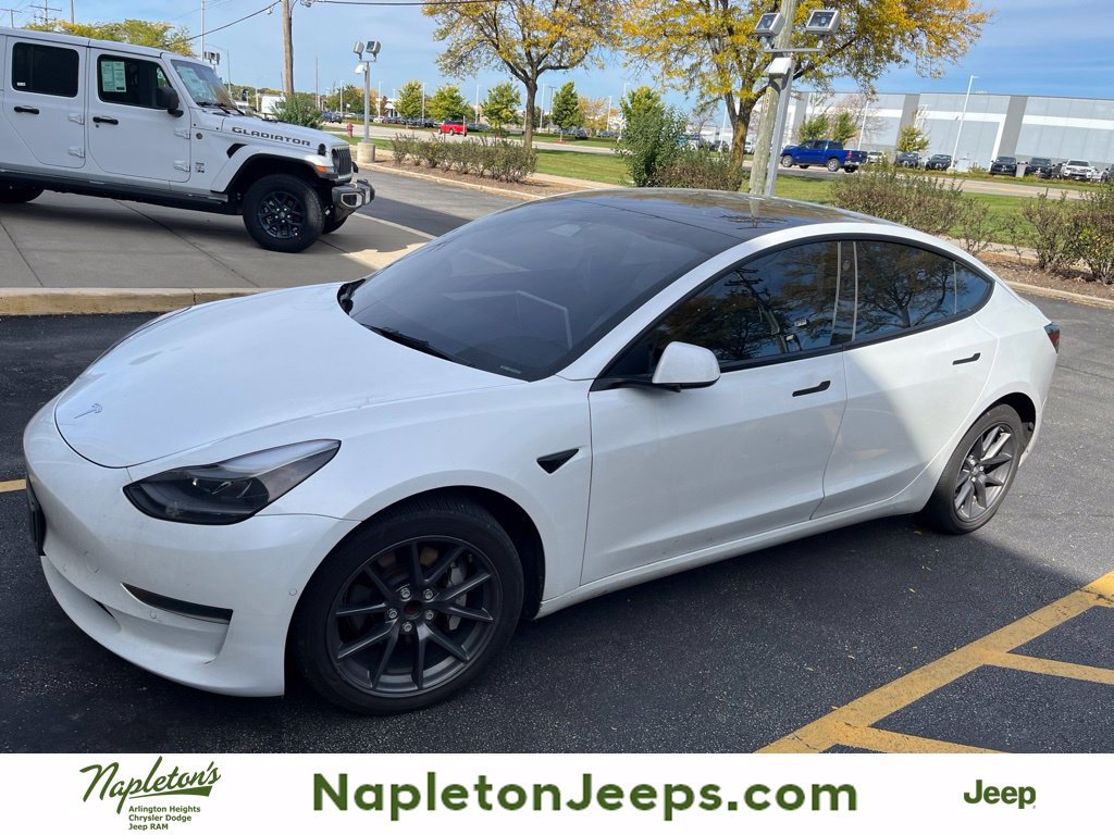 Used 2022 Tesla Model 3 RWD image 1