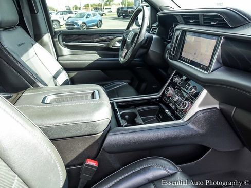 Used 2021 GMC Yukon Denali w/ LPO, Illumination Package image 33