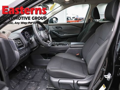 Used 2023 Nissan Rogue S AWD/4WD image 34
