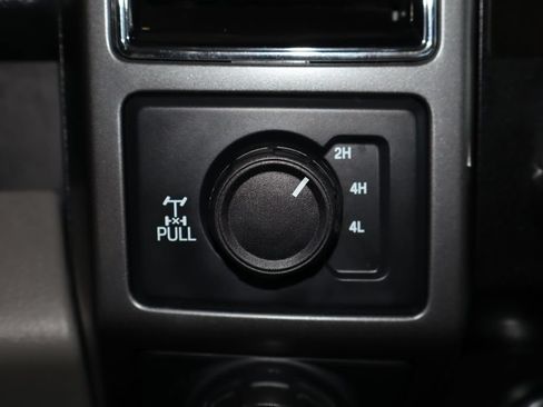 Used 2020 Ford F150 XLT w/ Equipment Group 302A Luxury AWD/4WD image 28