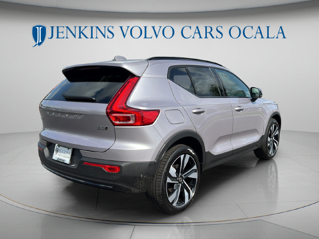 New 2026 Volvo XC40 B5 Plus w/ Climate Package AWD/4WD image 3